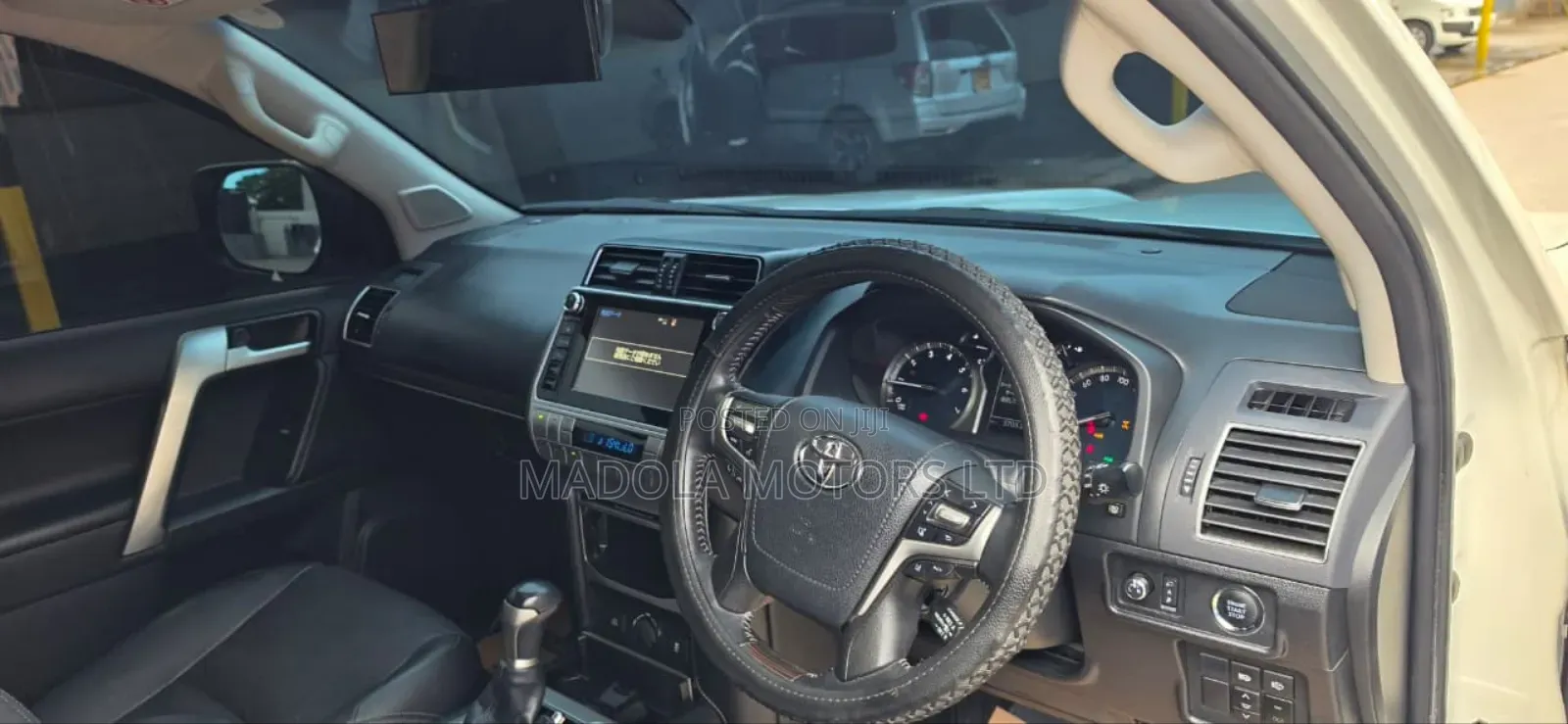 Toyota Land Cruiser Prado 2.7 2021 White