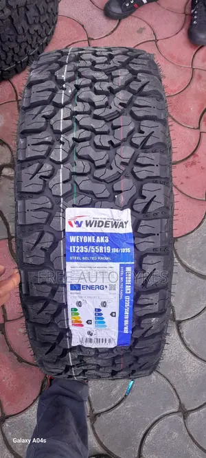 Lt235/55r19 Wideway