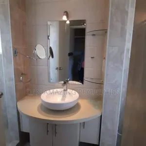 1bdrm Penthouse in Ngong Rd, Lenana for rent