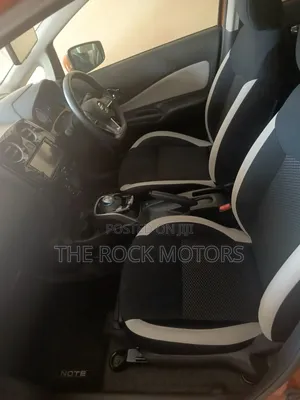 Nissan Note 2018 Orange