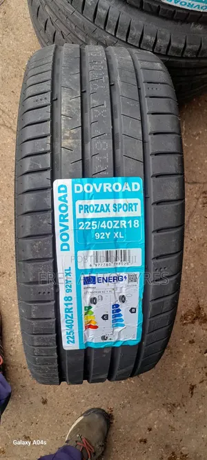 225/40zr18 Dovroad