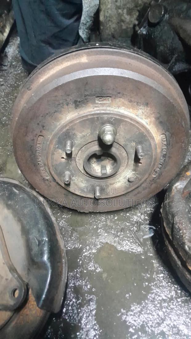 Mitsubishi L 200 New Rear Drums and Shoe Components