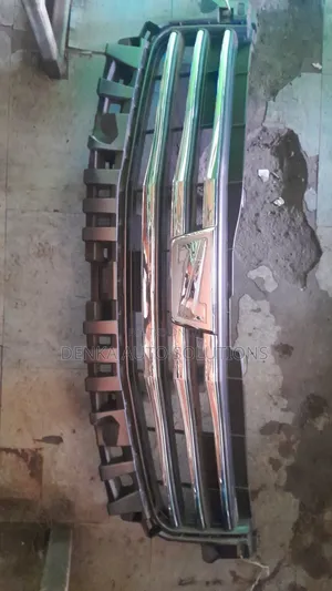 Toyota Noah 2012 Front Grill