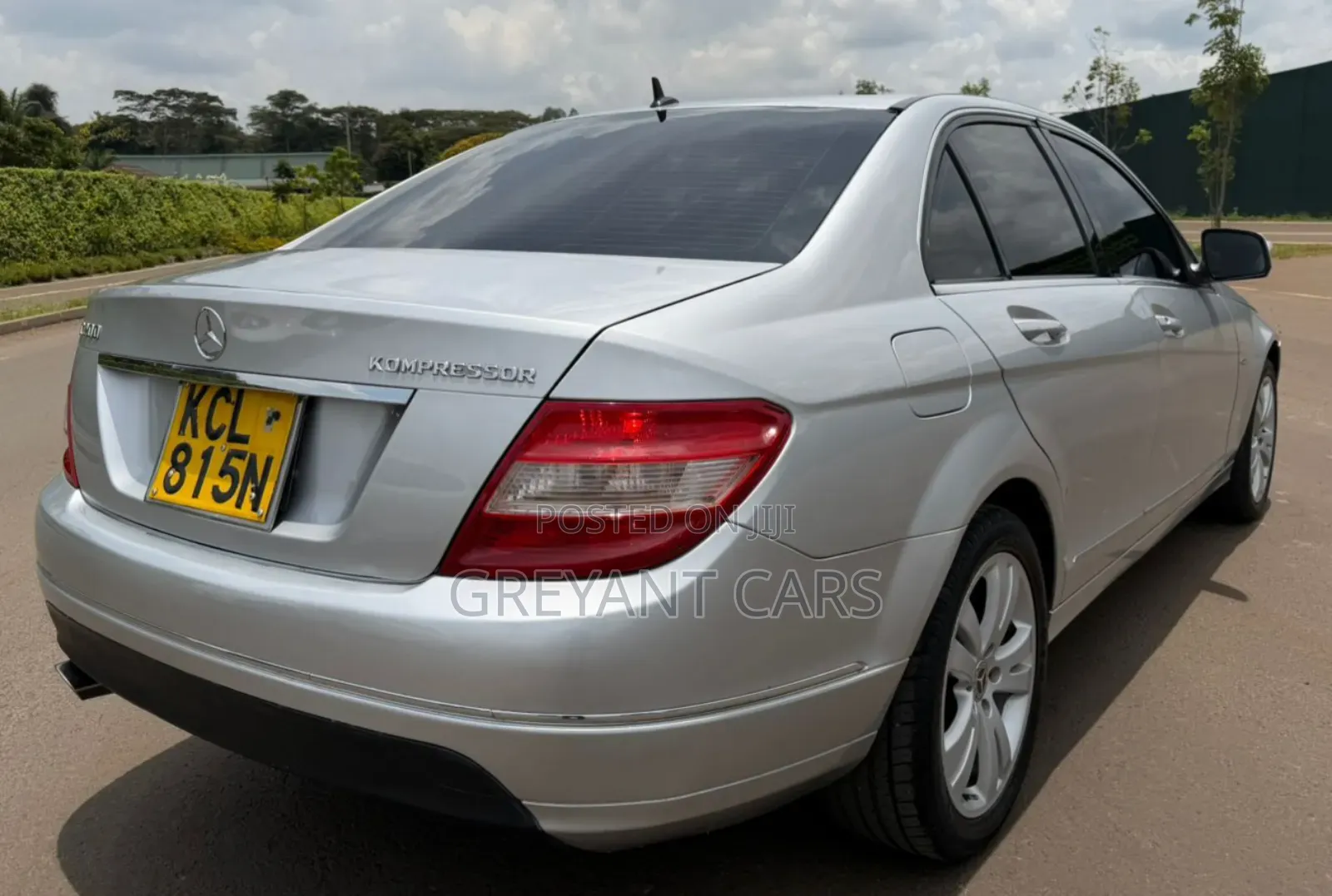 Mercedes-Benz C200 2010 Silver