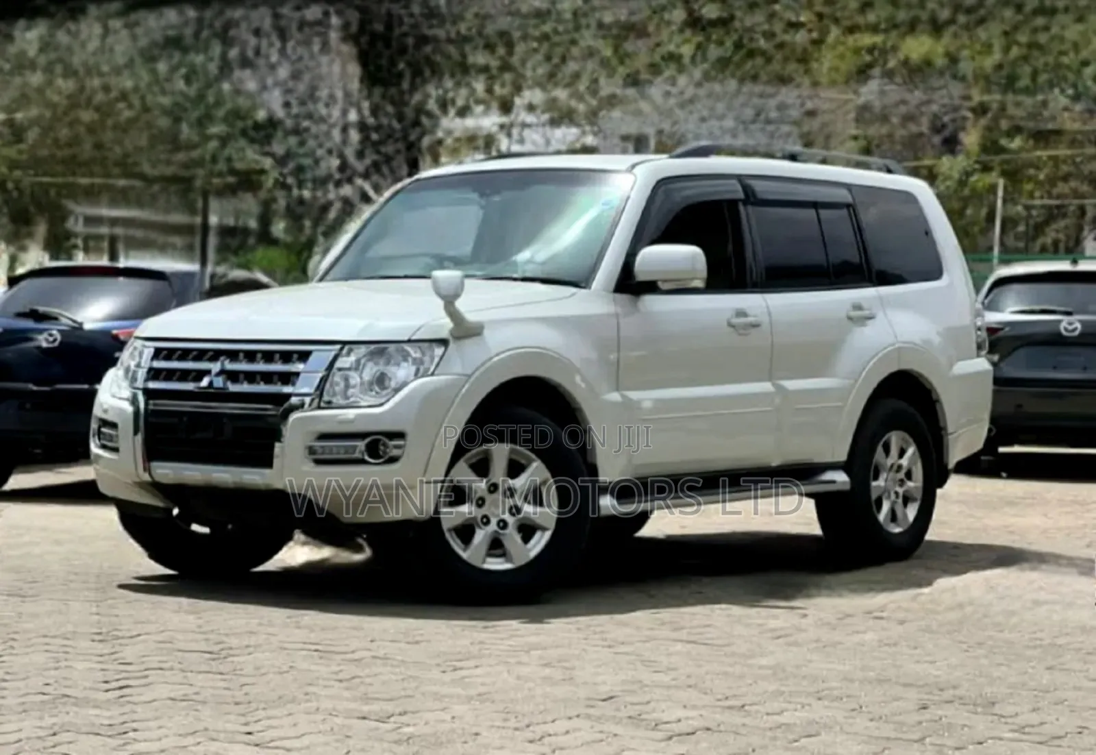 Mitsubishi Pajero Exceed 2019 White