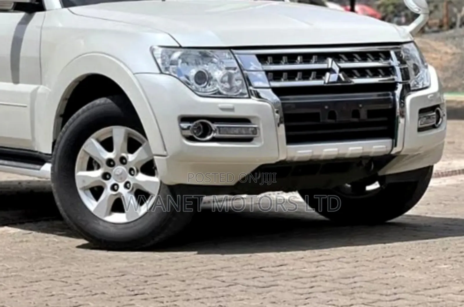 Mitsubishi Pajero Exceed 2019 White