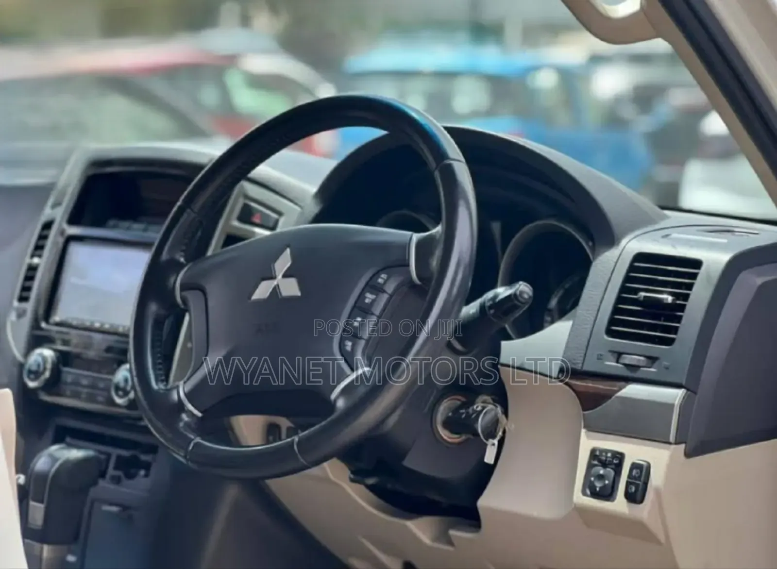 Mitsubishi Pajero Exceed 2019 White