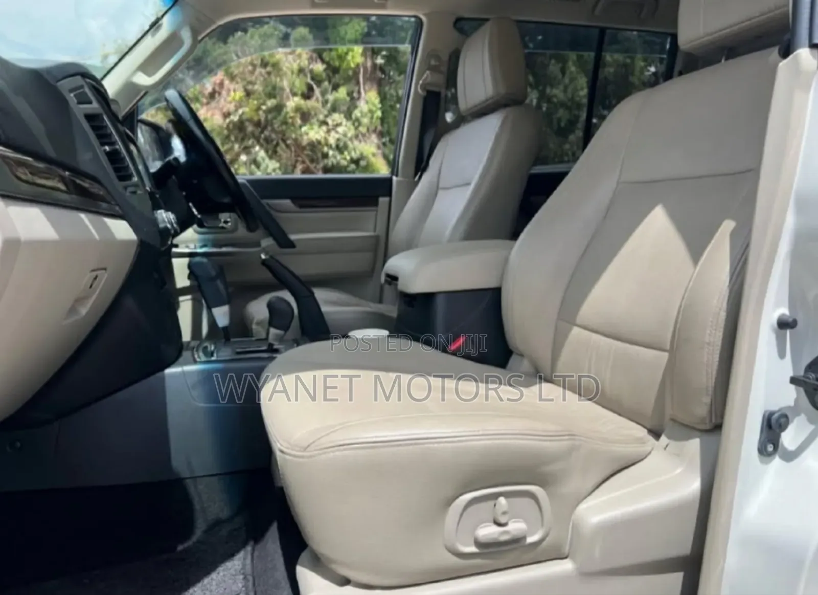 Mitsubishi Pajero Exceed 2019 White