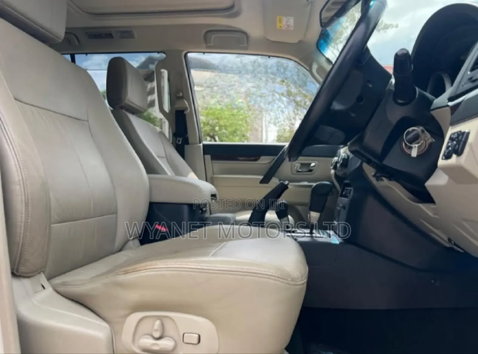 Mitsubishi Pajero Exceed 2019 White
