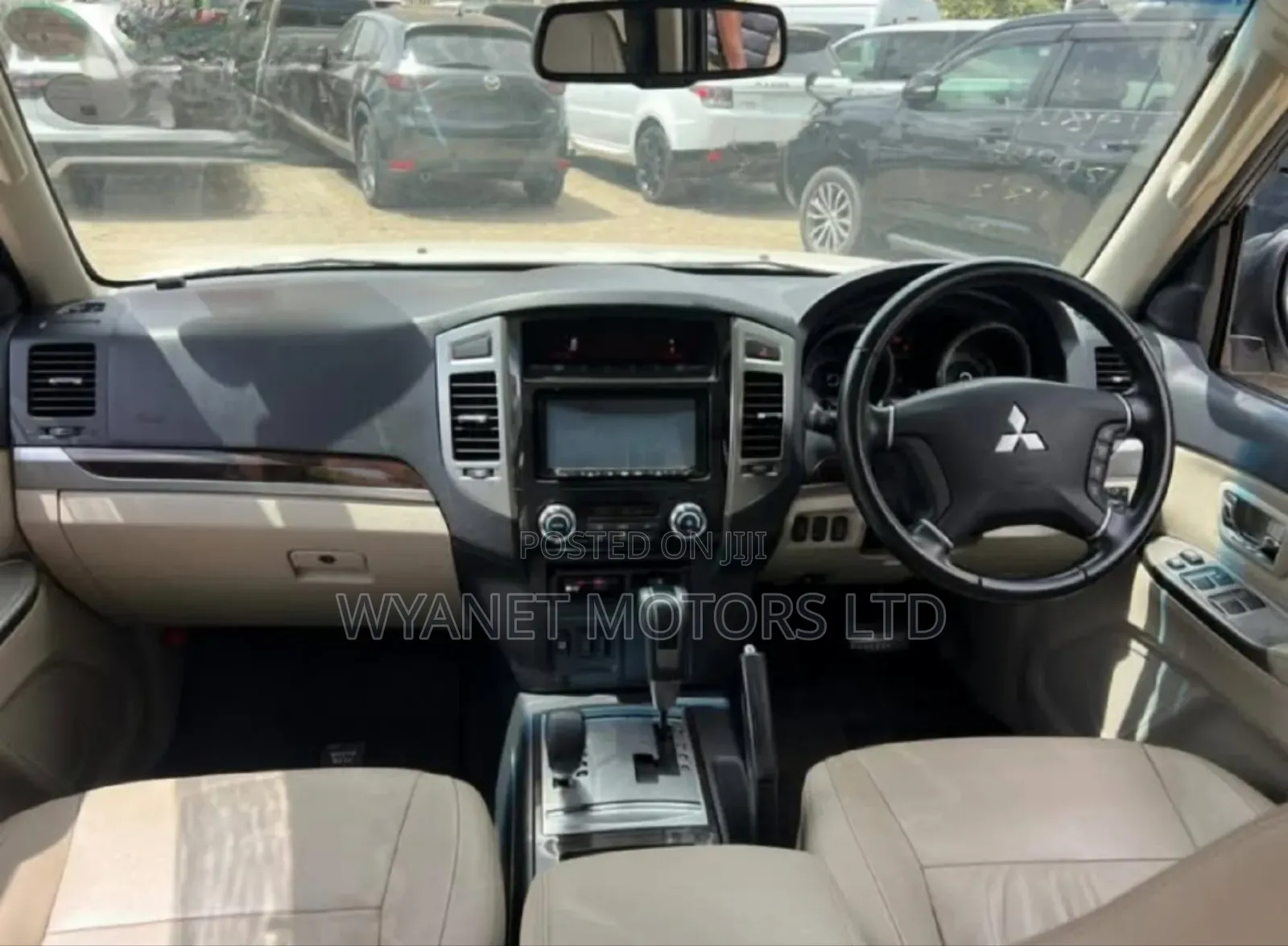 Mitsubishi Pajero Exceed 2019 White