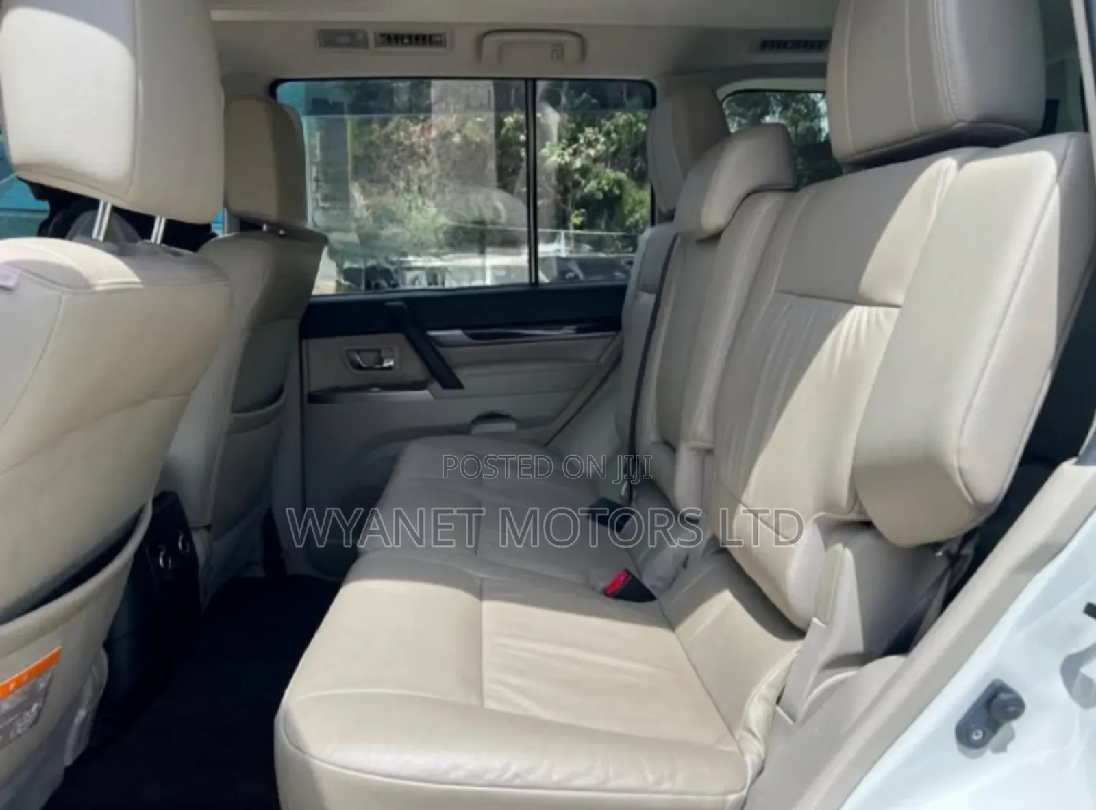 Mitsubishi Pajero Exceed 2019 White