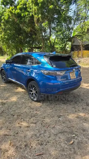 Toyota Harrier 2017 Blue