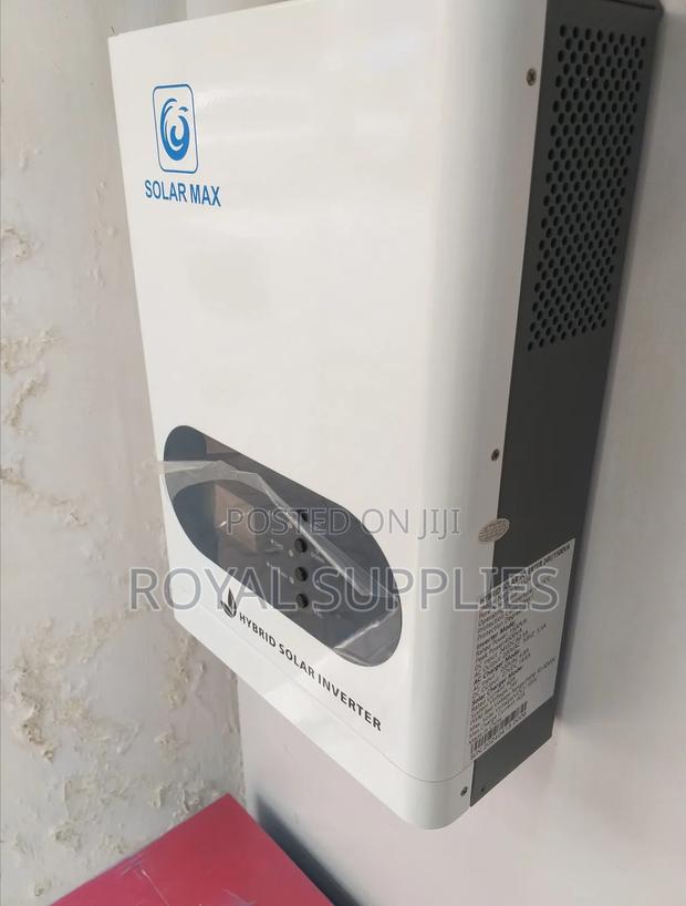 1.5kva Solarmax Hybrid Solar Inverter - main view