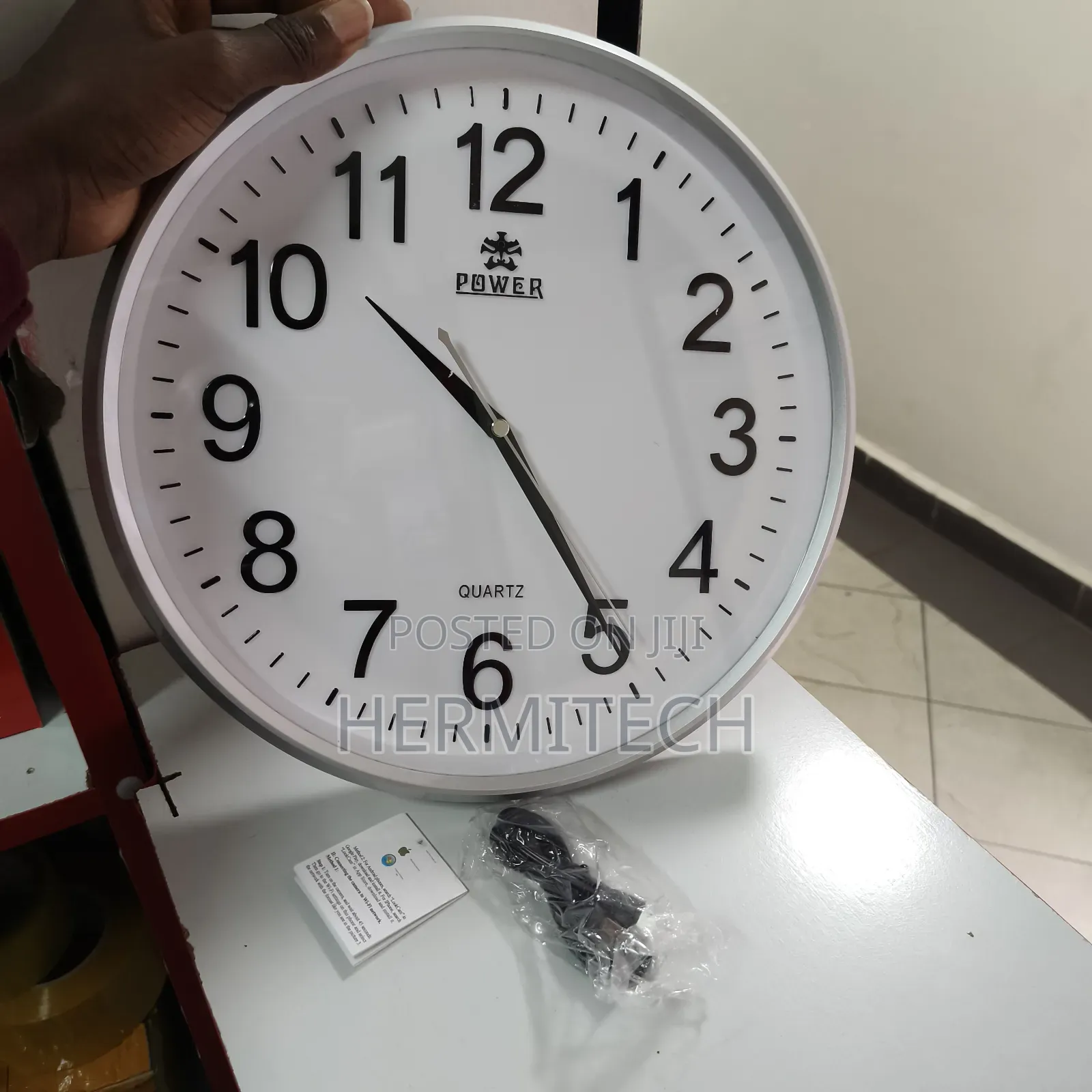 Wall Clock Surveillance Camera CCTV Hidden Spy Wall Clock