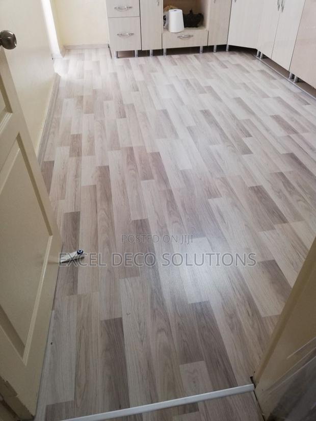 Vinyl Wood Carpet for Indoor Flooring in Home, Office and Shops