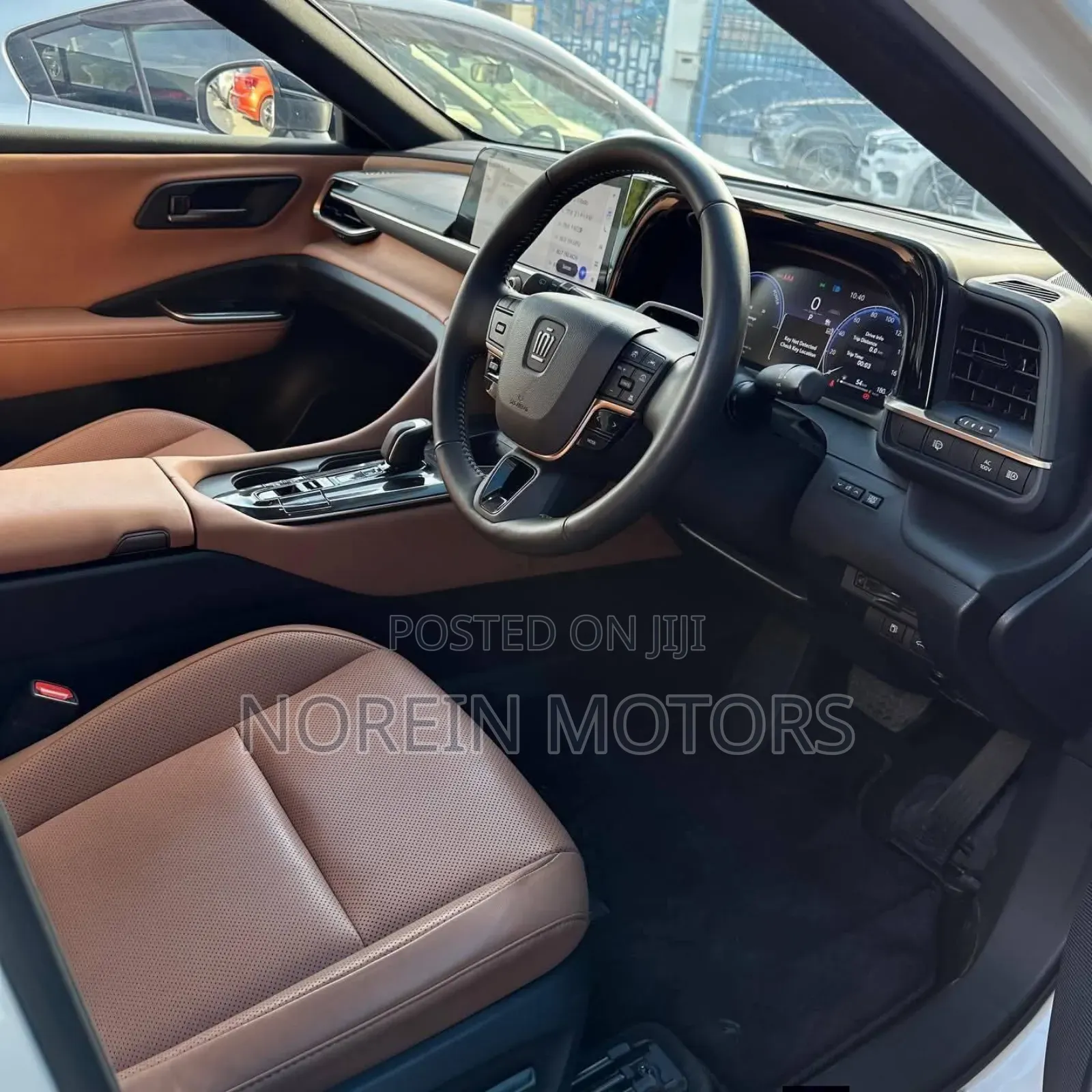 Toyota Crown 2024 White