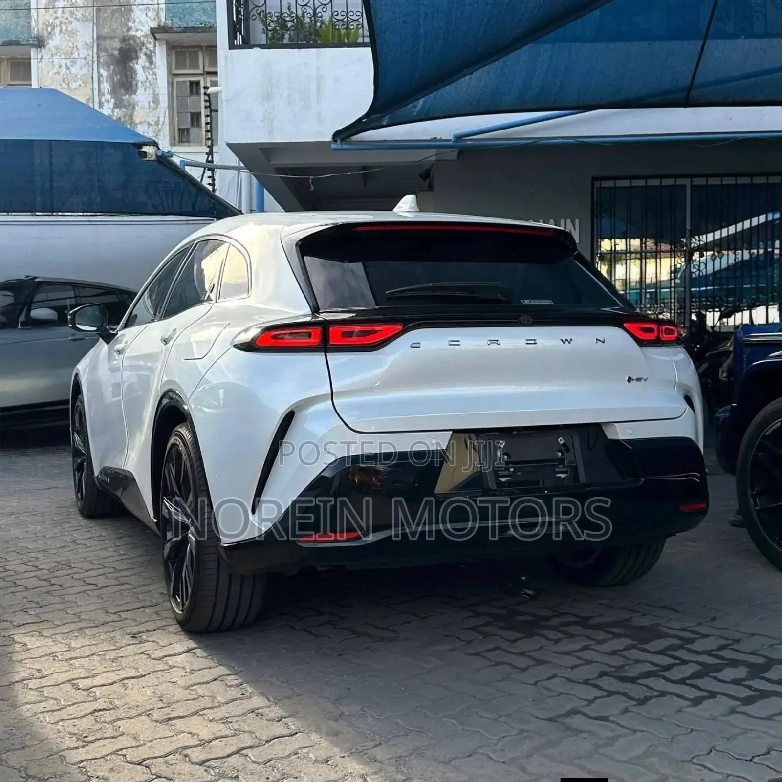 Toyota Crown 2024 White