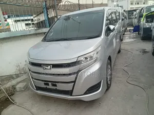 Toyota Noah 2.0 AWD (8 Seater) 2017 Gray