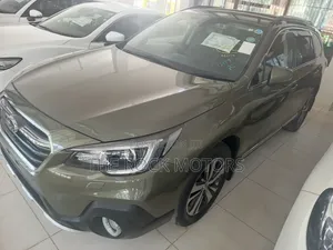 Subaru Outback 2018 Green
