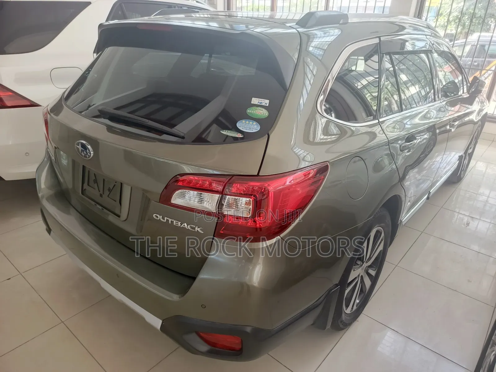 Subaru Outback 2018 Green
