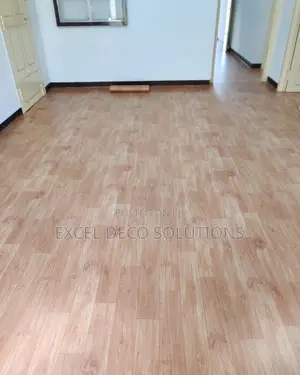 Vinyl Wood Carpet Flooring for Apartments, Offices and Shops Use