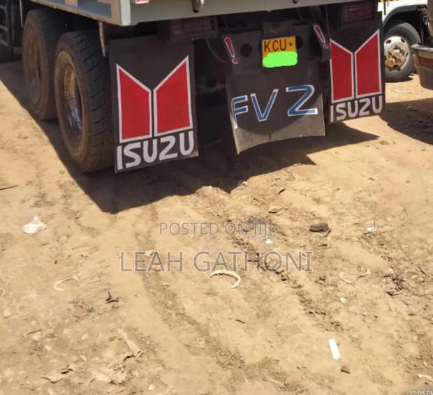 Quick Sale! Isuzu FVZ Tipper Kcu 10 Wheeler. - thumbnail 3