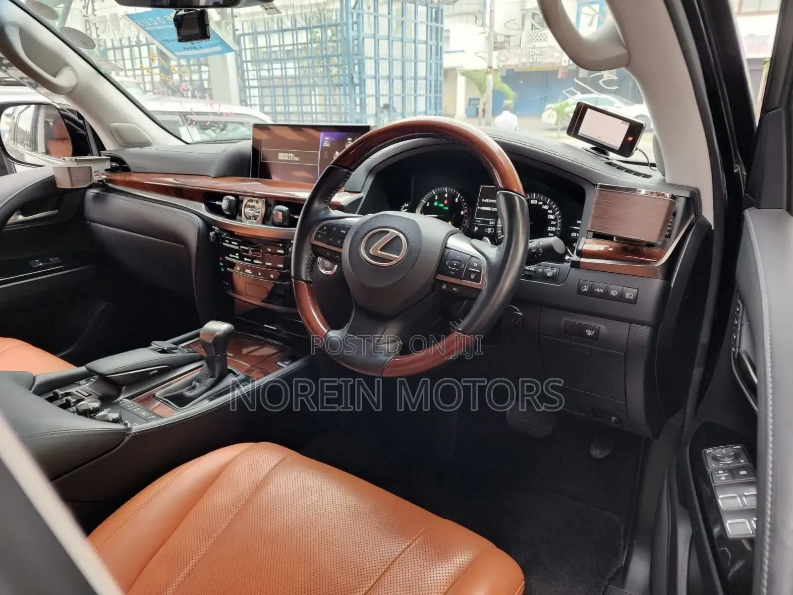 Lexus LX 2018 Black