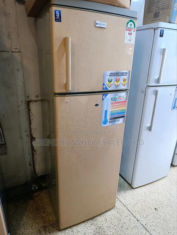 300litres Double Door Fridge - thumbnail 4