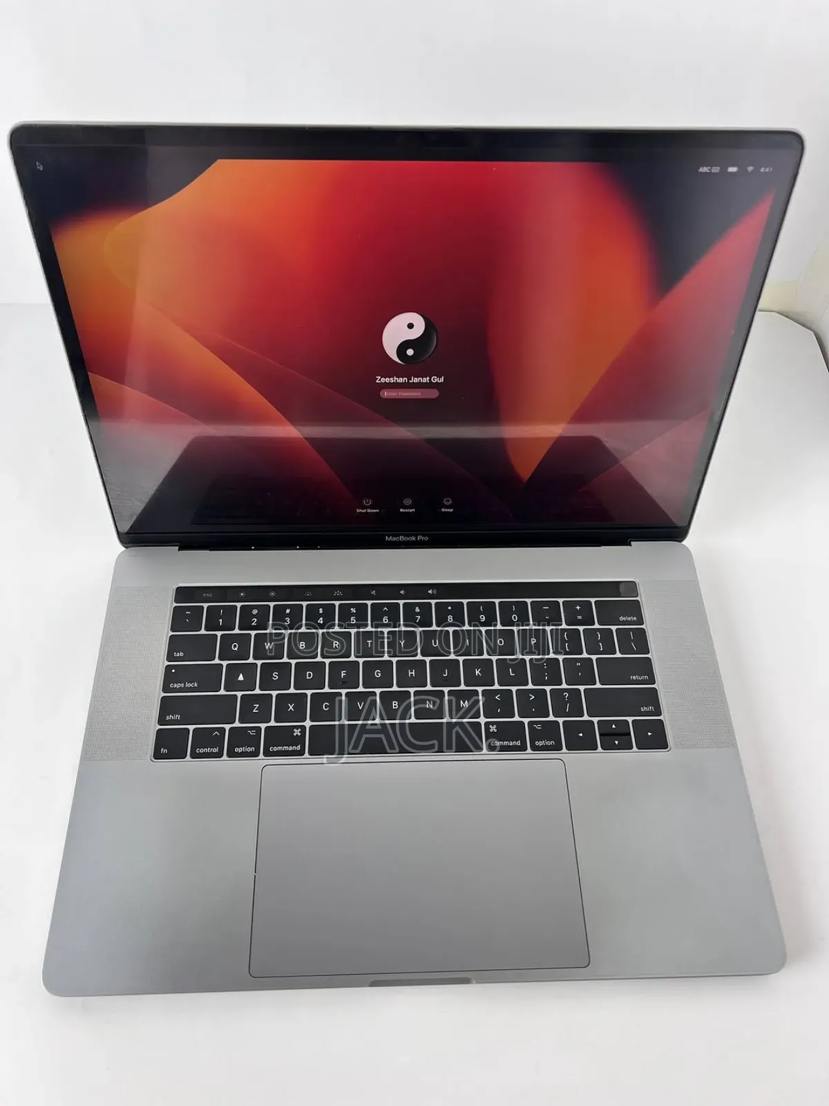 Laptop Apple MacBook 2019 32GB Intel Core i9 SSD 2T