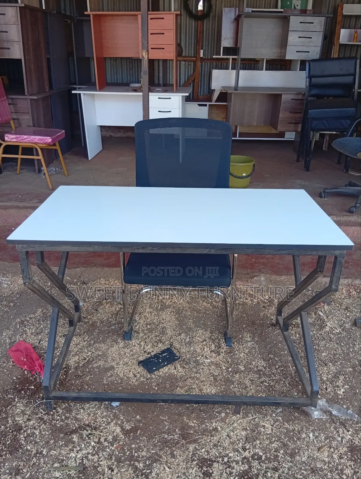 Ergonomic Study Table
