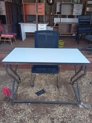 Ergonomic Study Table