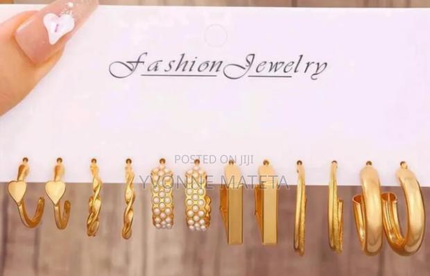 Xupin Gold Earrings - thumbnail 3