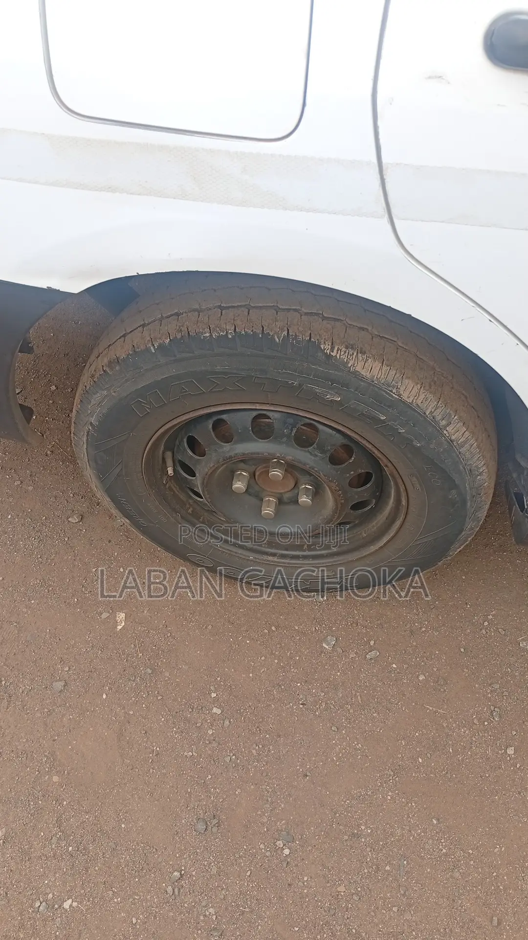 Nissan Advan 2011 White