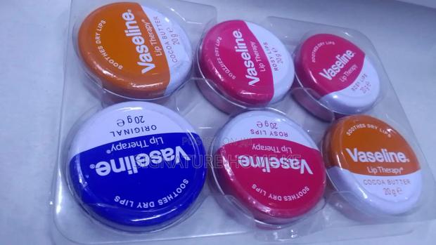 Vaseline Lip Therapy - main view