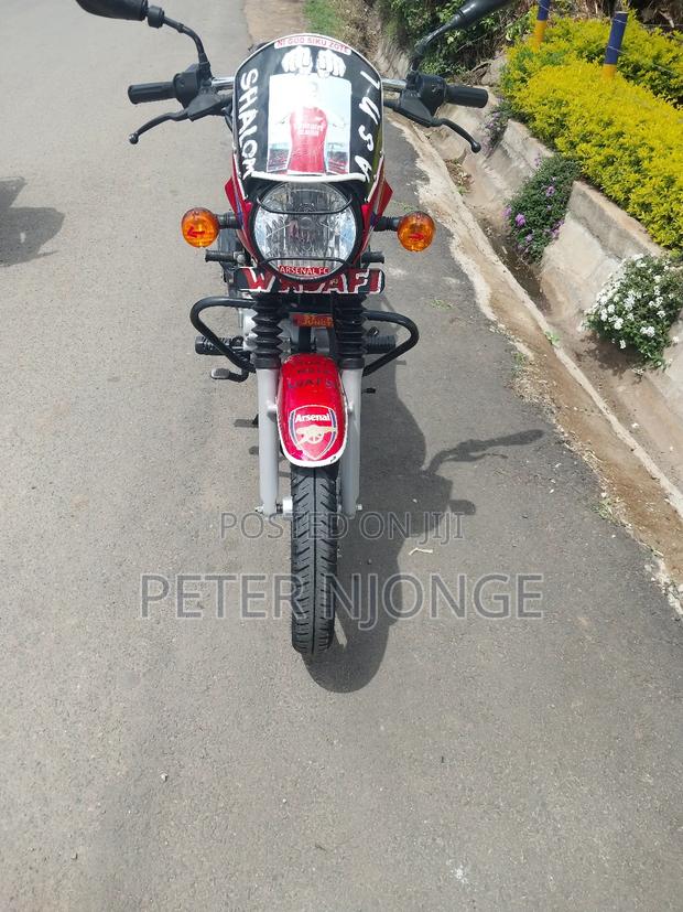 Bajaj Boxer 125 2025 Red - thumbnail 6