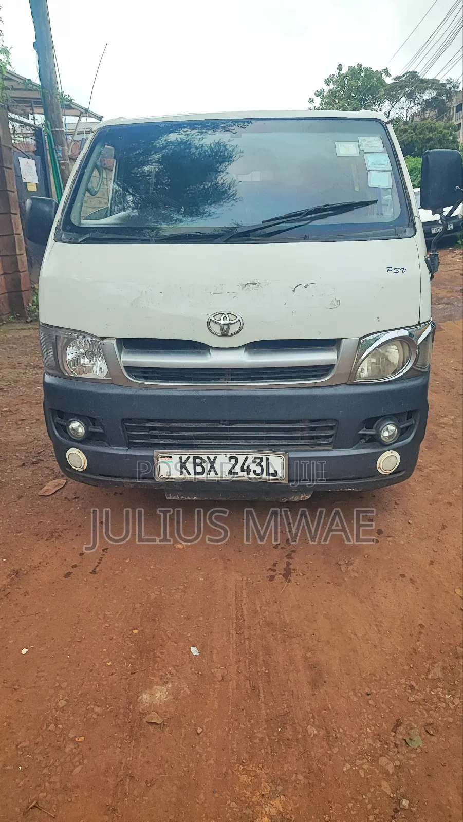 Toyota HiAce 2009 White