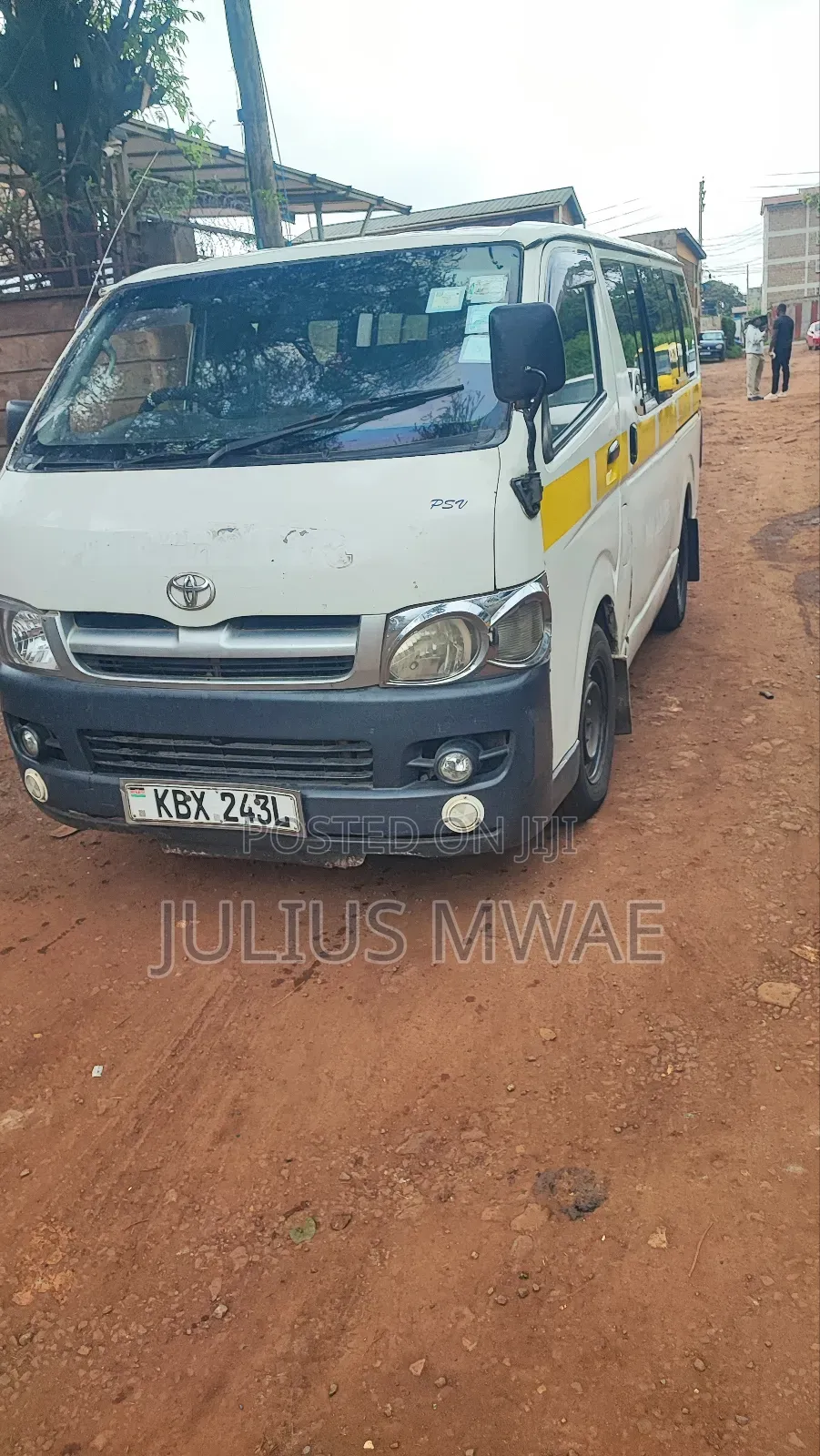 Toyota HiAce 2009 White