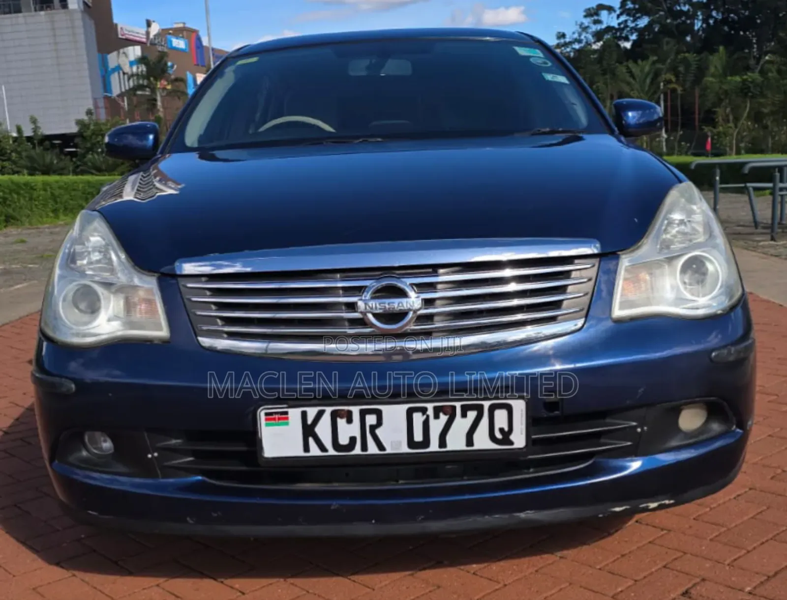 Nissan Bluebird 2011 Blue