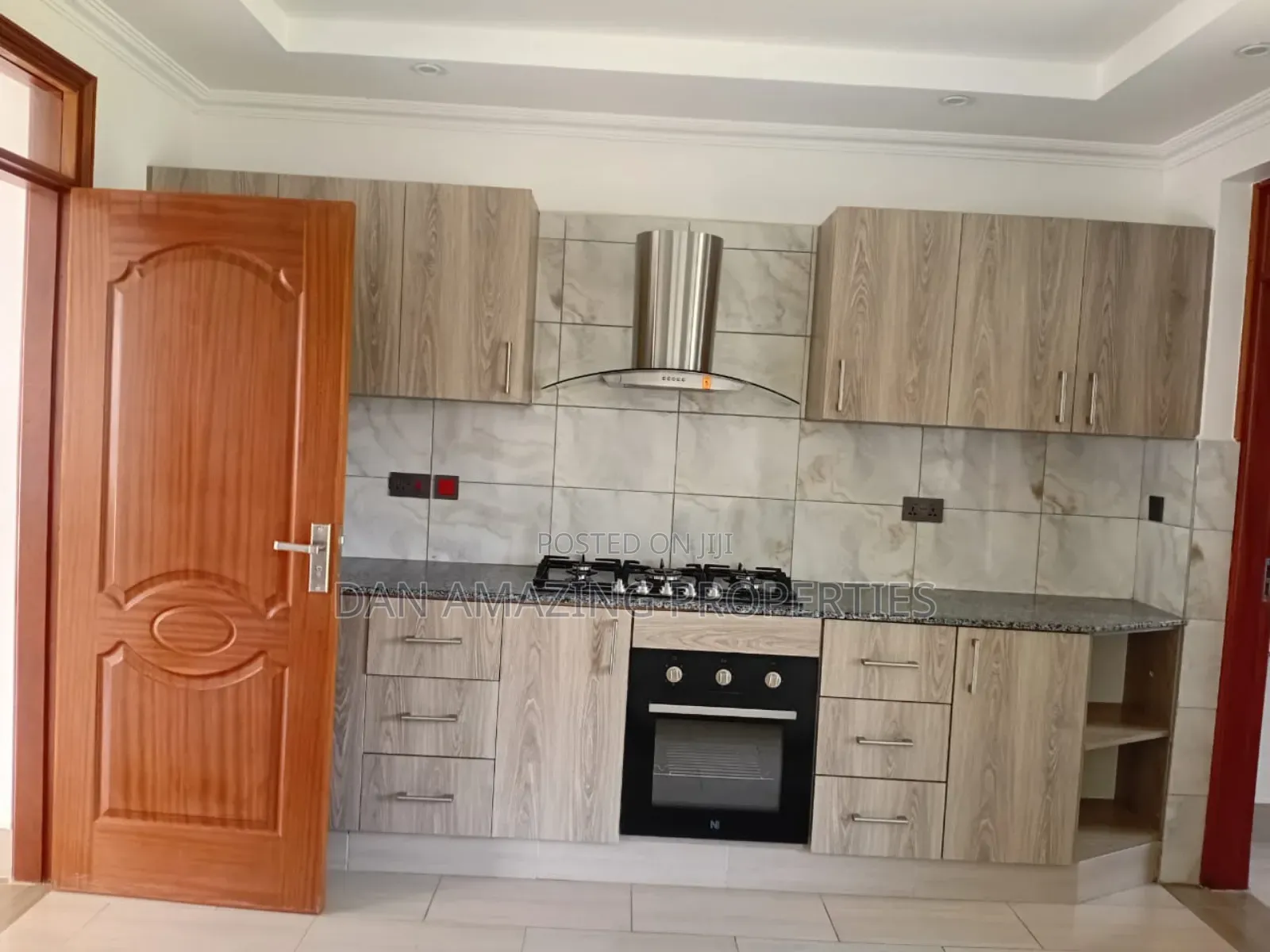 4bdrm Maisonette in Bypass Plus Dsq, Kamakis for rent