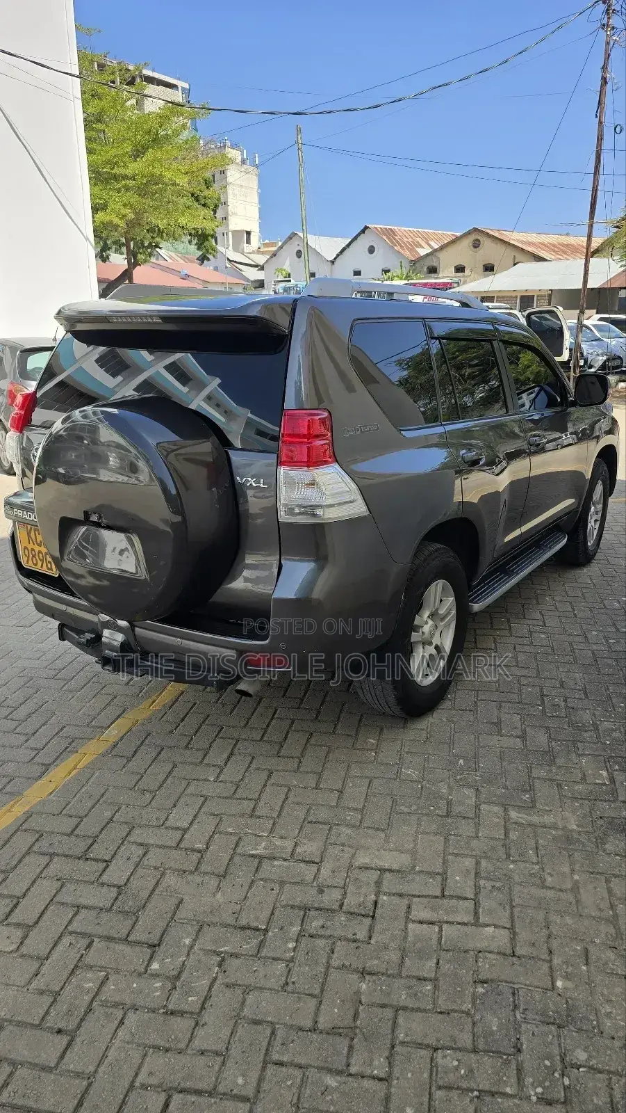 Toyota Land Cruiser Prado 2010 Gray