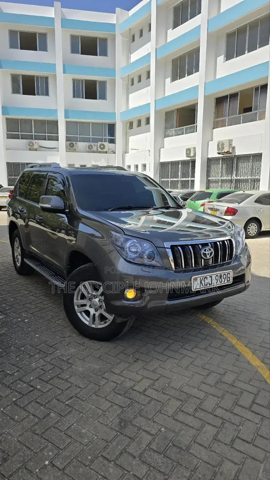 Toyota Land Cruiser Prado 2010 Gray
