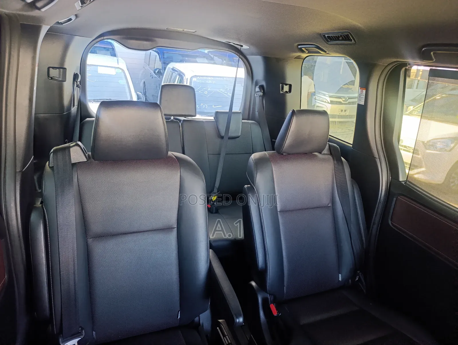 Toyota Esquire 2.0 FWD (7 seater) 2019 Matt Black