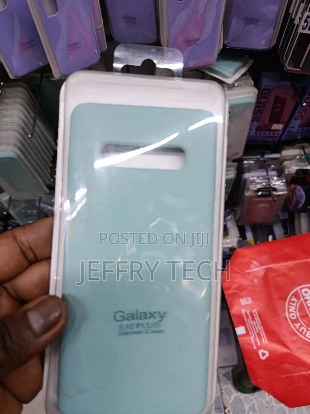 Yupee Samsung Galaxy S10+ Liquid Silicone Case With Cloth Lining- Mint
