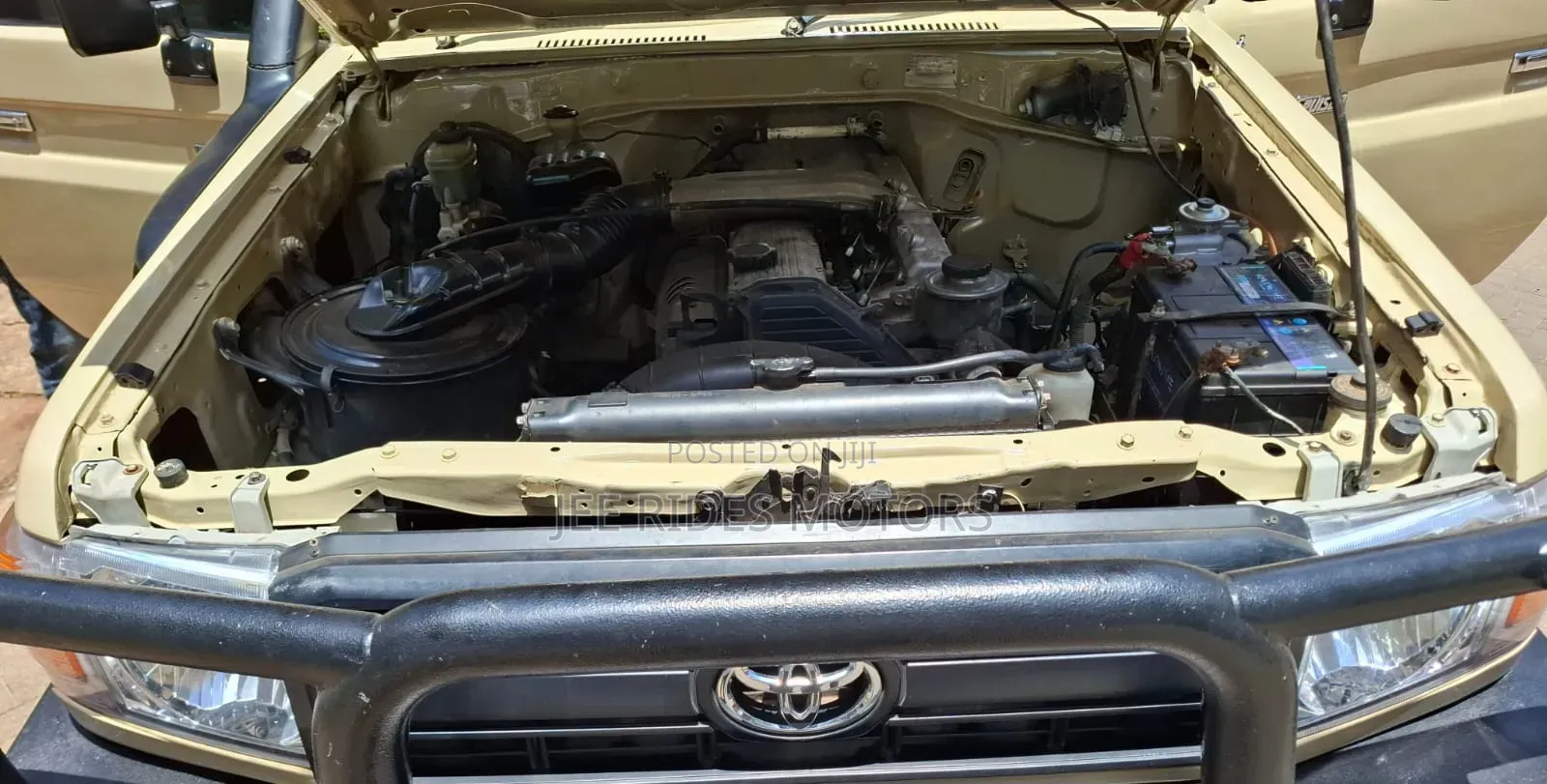 Toyota Land Cruiser 2013 White
