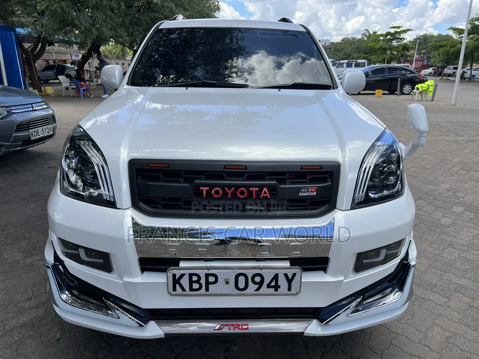 Toyota Land Cruiser Prado 2005 White