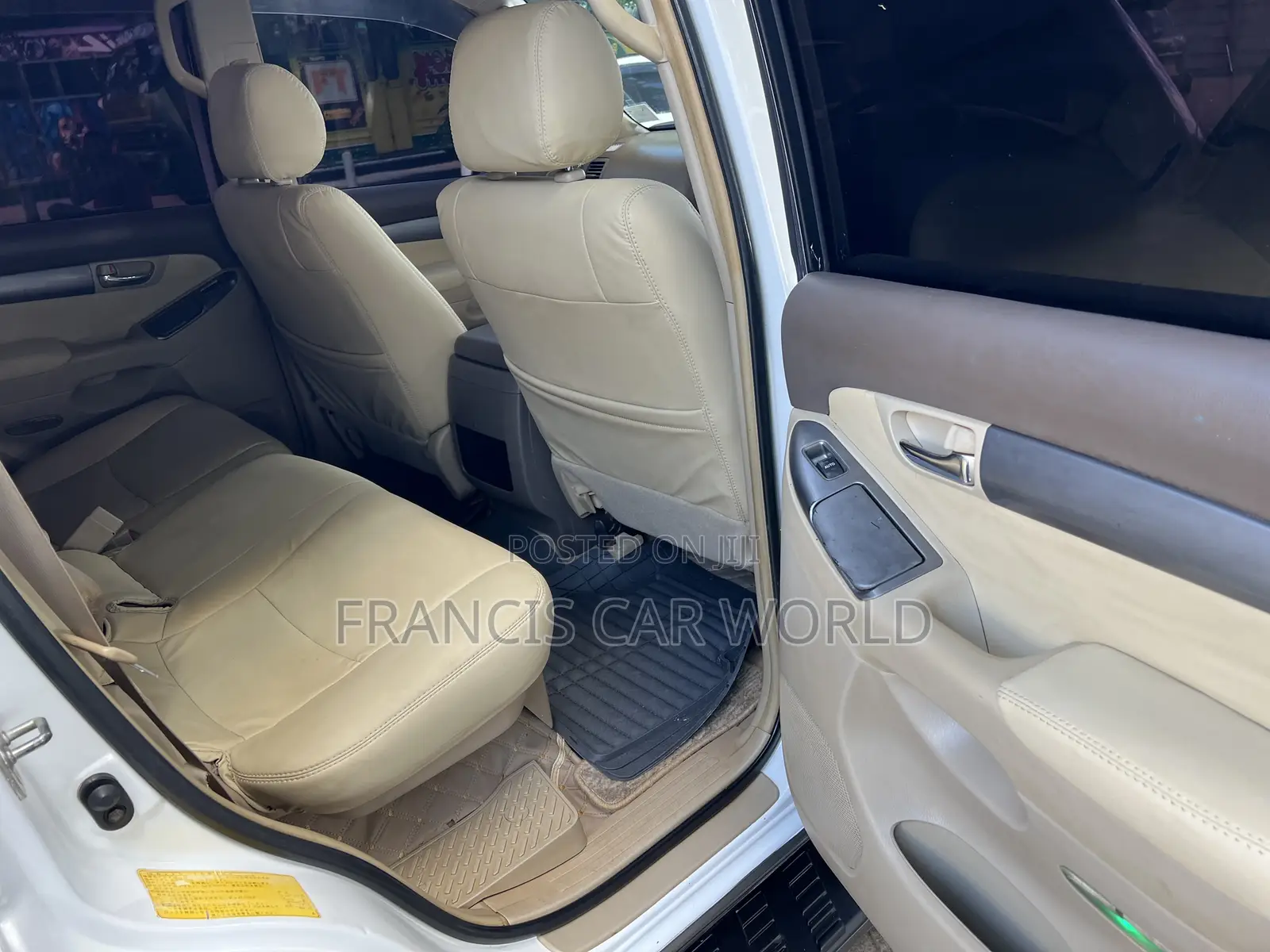 Toyota Land Cruiser Prado 2005 White