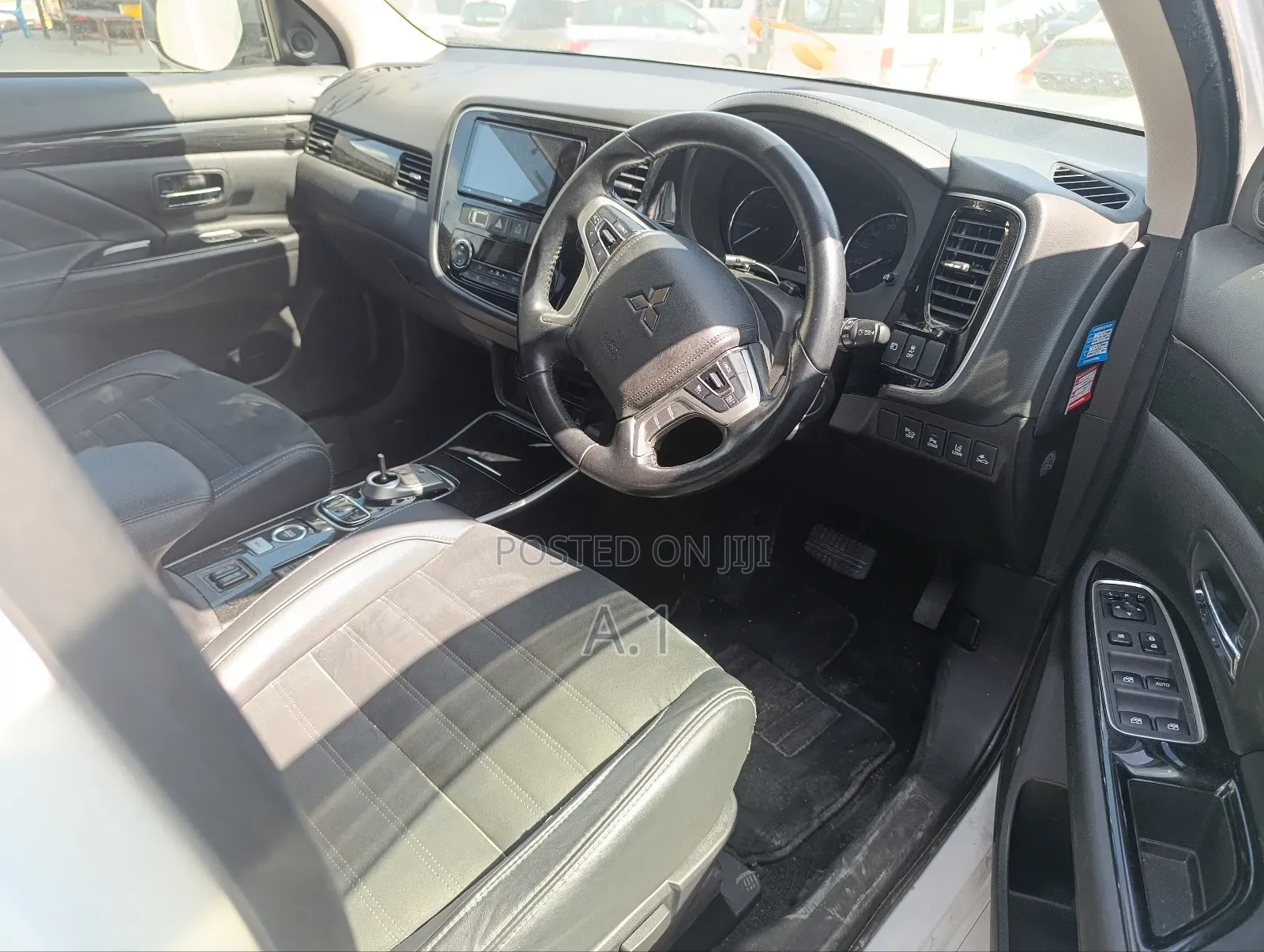 Mitsubishi Outlander 2.0 PHEV AWD 2019 White