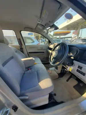 Toyota Passo 2018 Silver