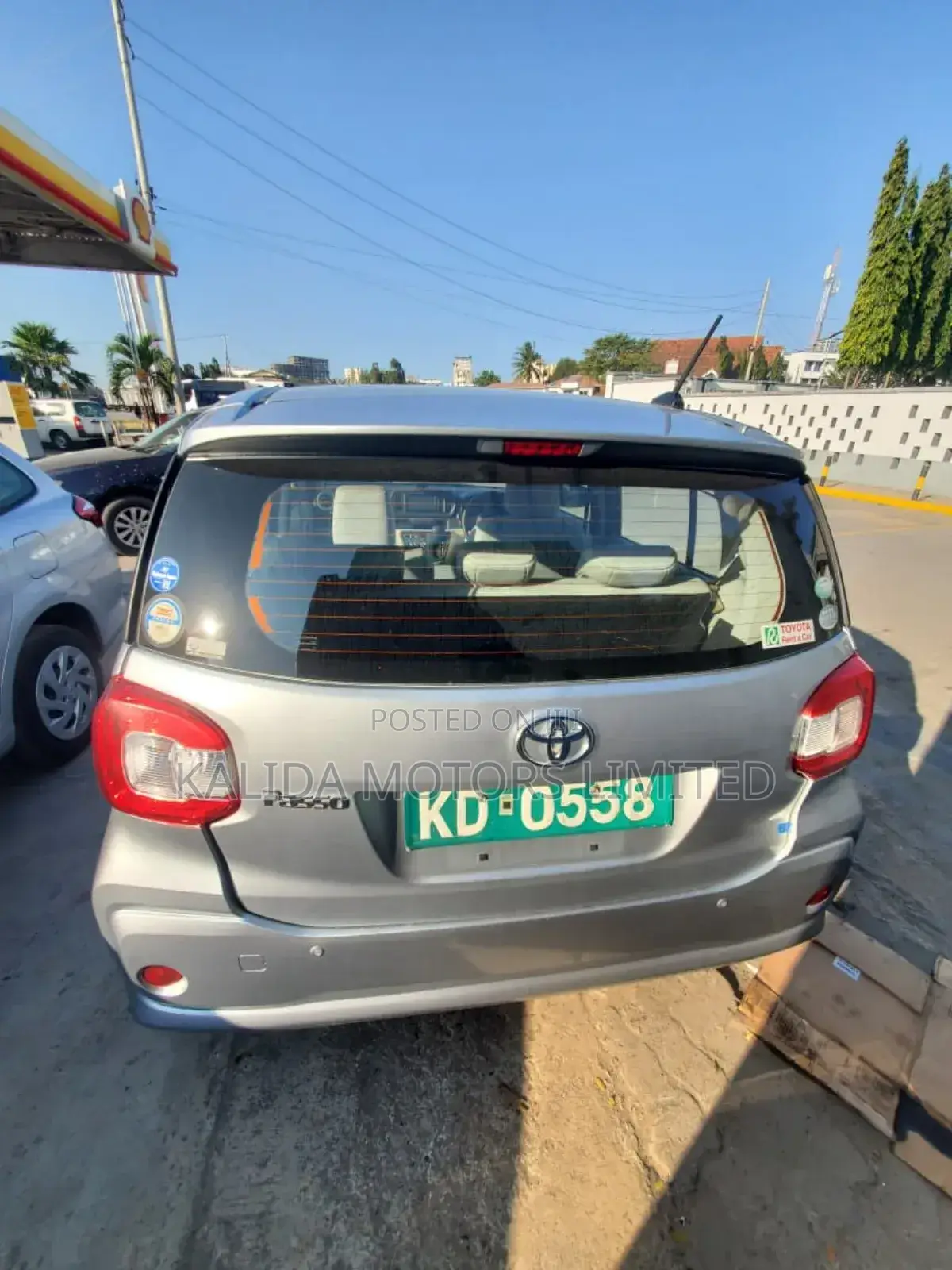 Toyota Passo 2018 Silver