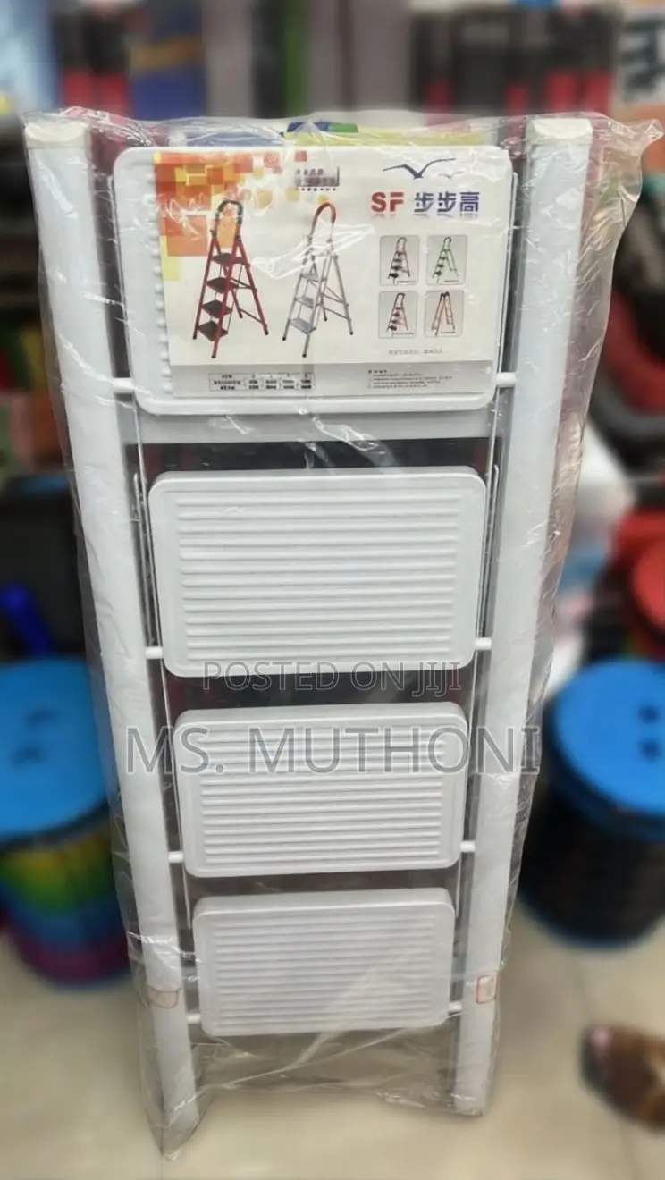 High Quality Strong Foldable 4 Step Ladder